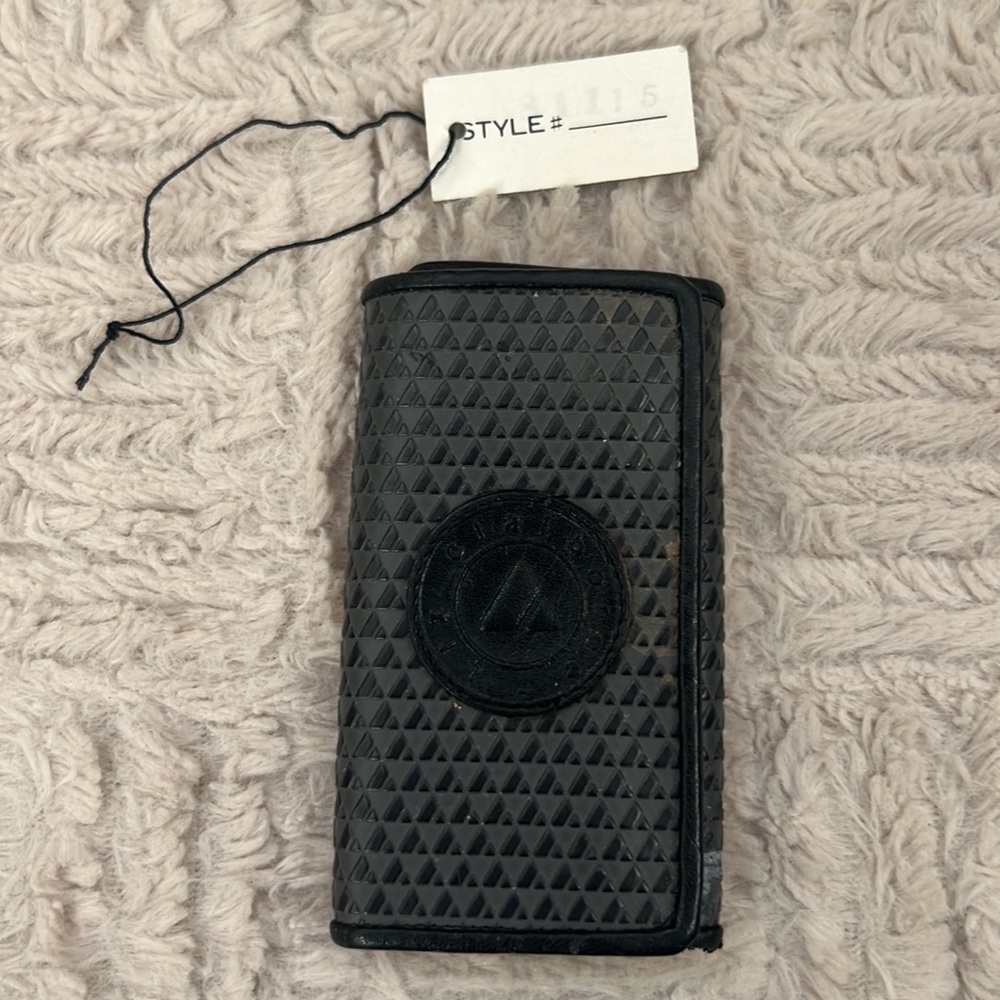 Vintage Liz Claiborne key wallet black
